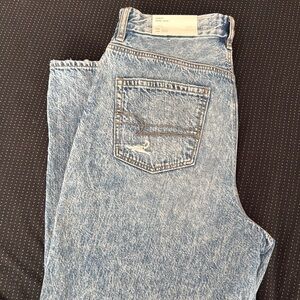 American Eagle mom jeans